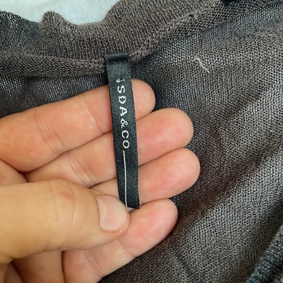 Sheer hi-low rouched top - Picture 2 of 4